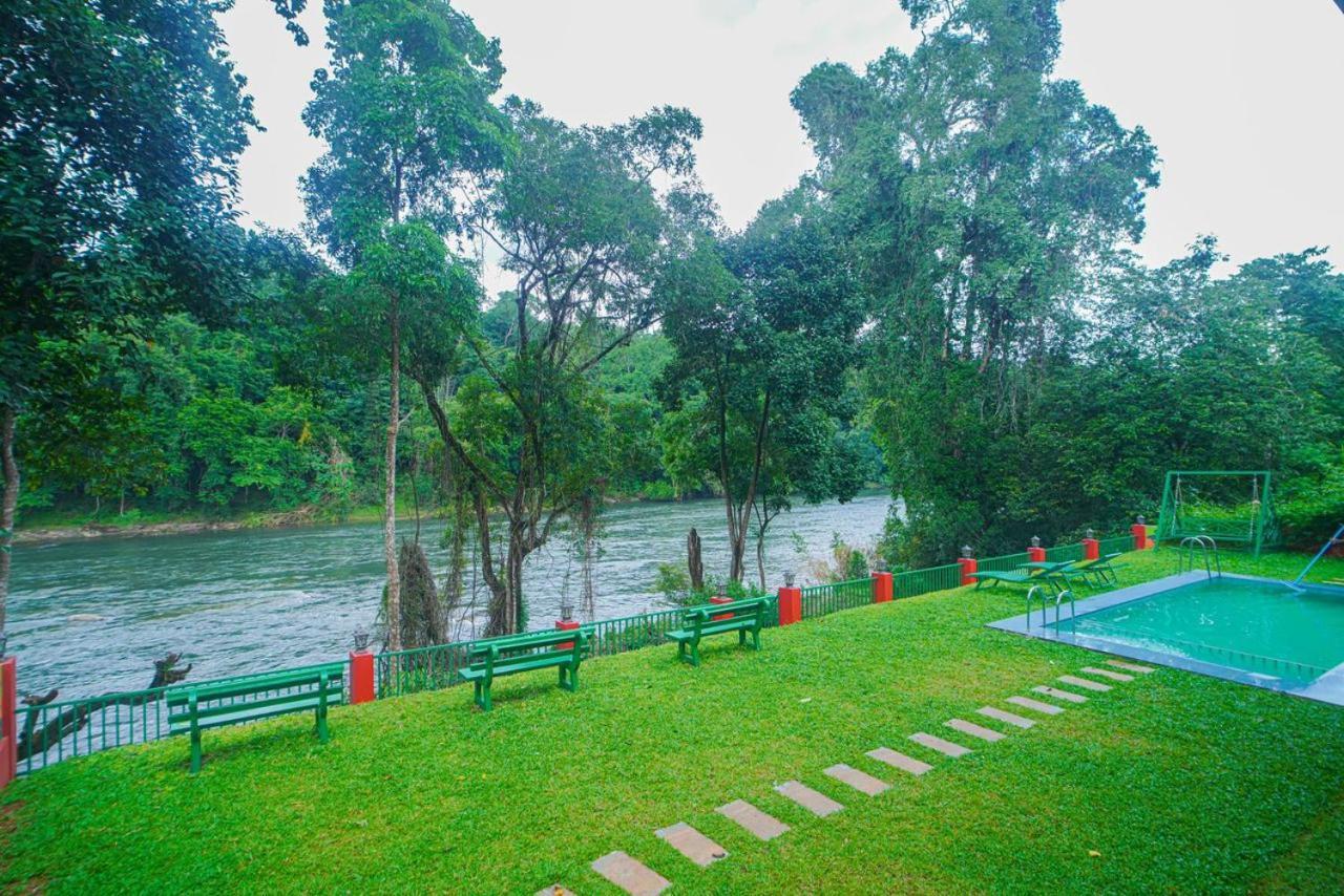 Falcon Riverview Resorts Kuttampuzha Exterior foto